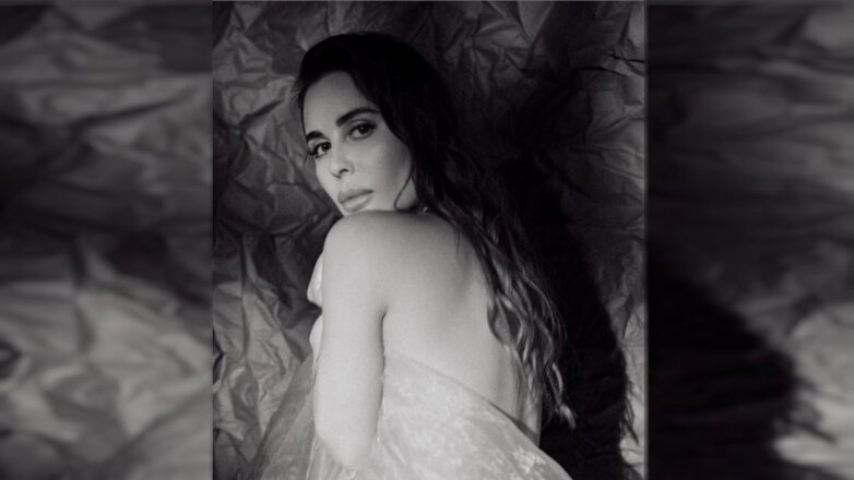 Обнажённую экс-участницу «Уральских пельменей» приняли за итальянку