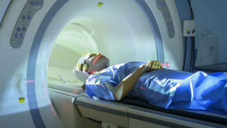 Онколог раскрыл ранние симптомы рака, при которых уже нужен врач