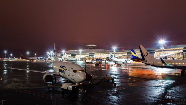 Sukhoi Superjet совершил аварийную посадку во Внуково