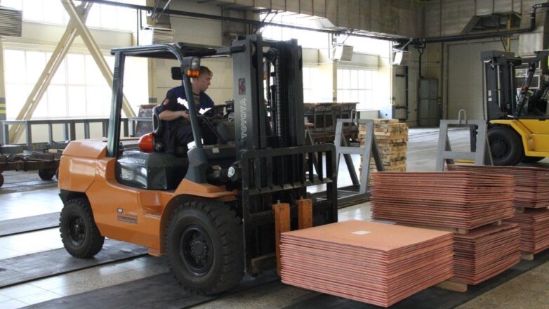 «Уралэлектромедь» побила рекорд по выпуску катодной меди