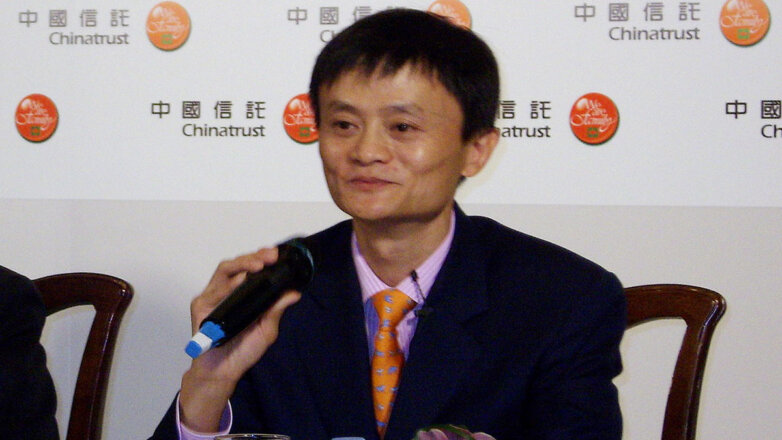 Основатель AliExpress подарил России медицинские маски