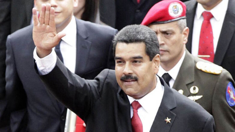 Мадуро обвинил Запад в "атаке зависти" на Россию из-за вакцины от COVID-19