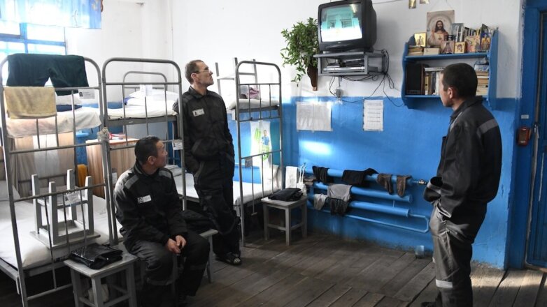 Почему российским заключенным разрешат перебраться ближе к родным