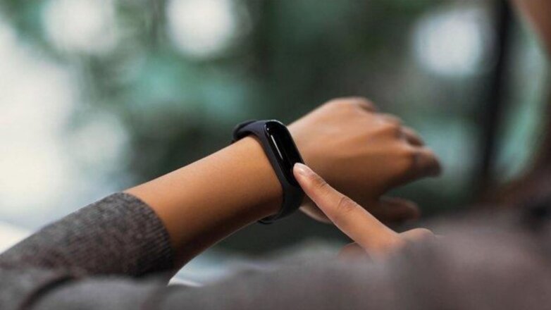 Oppo разработала «убийцу» умных часов Xiaomi Mi Band