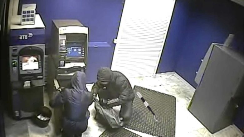 Инспектор ГИБДД в Москве оказался серийным грабителем