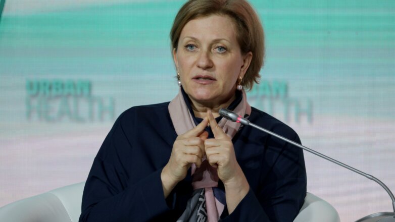 Новые ограничения, прививки и штамм "дельта плюс". Попова рассказала о ситуации с COVID-19