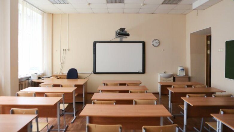 Российским школьникам хотят продлить учебный год