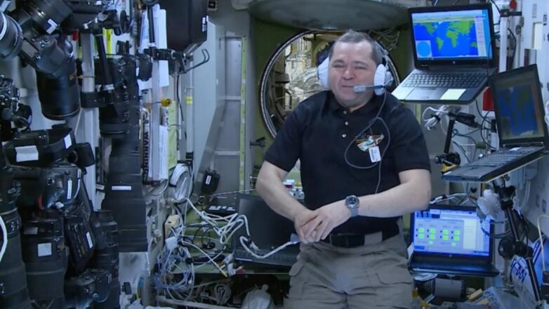 В эфире «Ретро FM» состоялся телемост с МКС