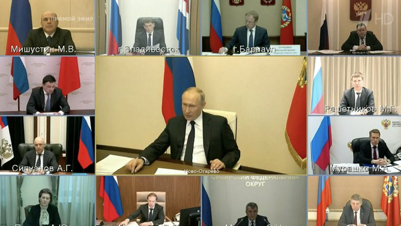 Путин поручил кабмину нарастить производство товаров для борьбы с COVID-19