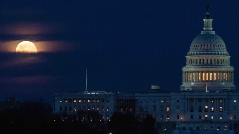 Что изменится после подписания Трампом указа об использовании лунных ресурсов