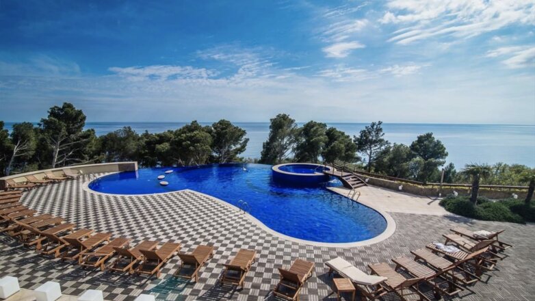 Отели России отказались вернуть деньги туроператорам при аннуляции путевок