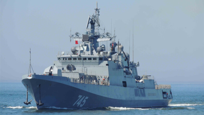 Фрегат «Адмирал Григорович» провел учения в Индийском океане
