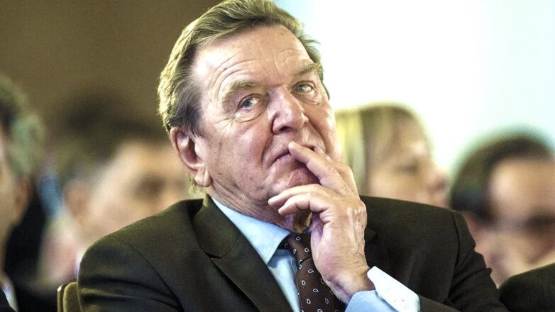 Экс-канцлер ФРГ оценил санкции США против «Северного потока-2»