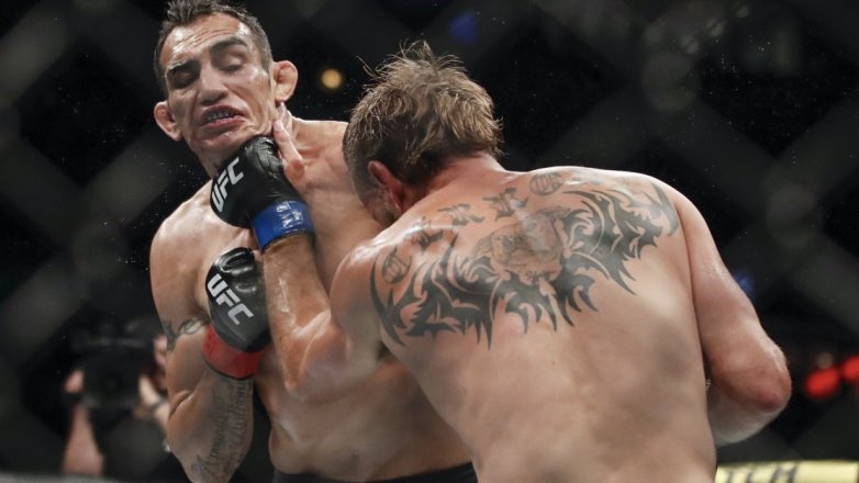 В главном бою UFC 249 Гэтжи победил Фергюсона