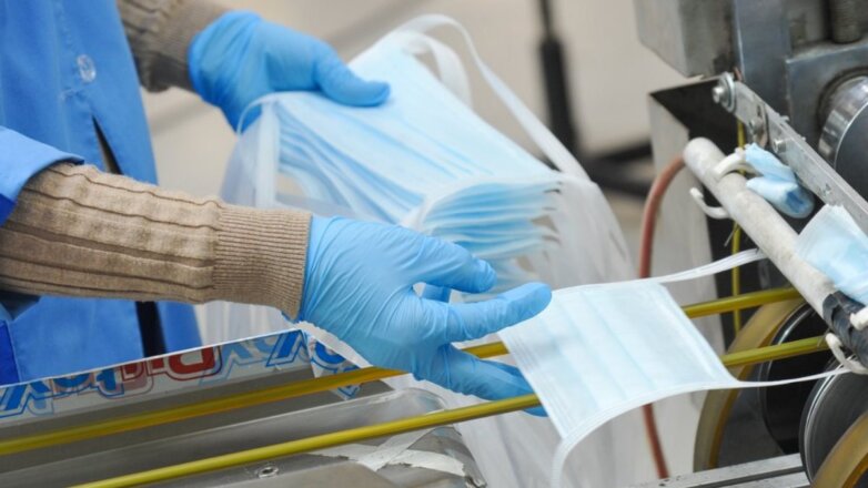 В Минпромторге пообещали снижение цен на медицинские маски