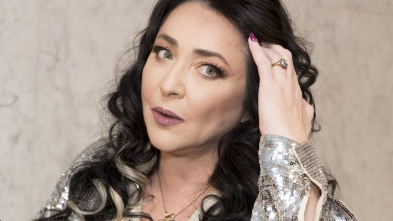 Лолита объяснила, почему не собирается отказывать себе в интимной близости