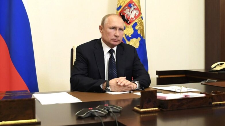Путин предложил предоставлять статус самозанятого с 16 лет