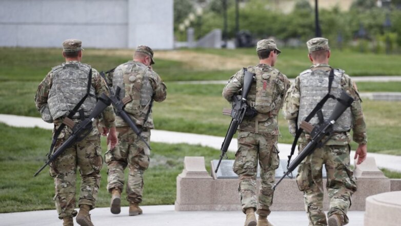 В Вашингтон отправят 25 тыс. американских военных