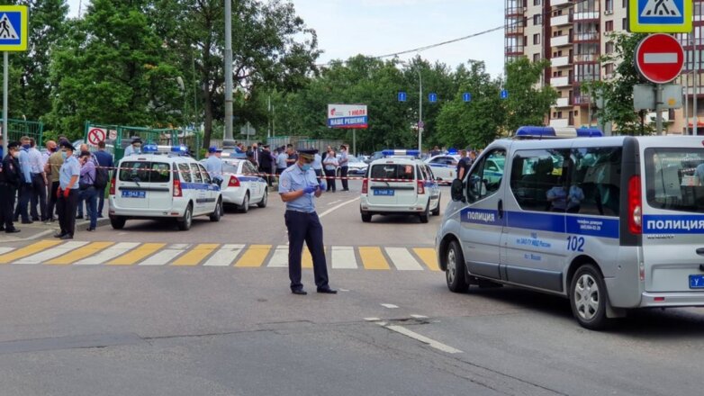 СМИ сообщили о смерти мужчины, стрелявшего по полицейским в Москве