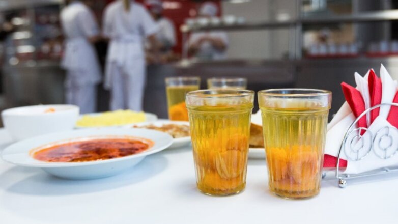 Мишустин рассказал, как можно предотвращать отравления в школьных столовых