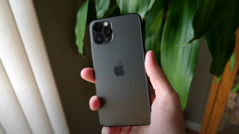 Новый iPhone 12 попал на видео