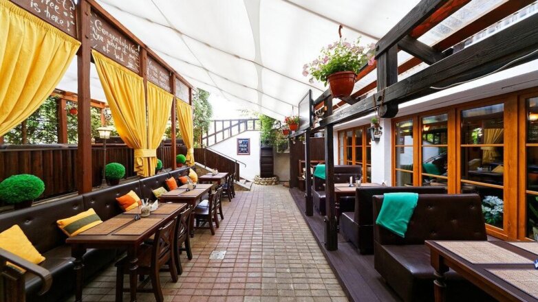 В Москве откроют почти три тыс. летних кафе