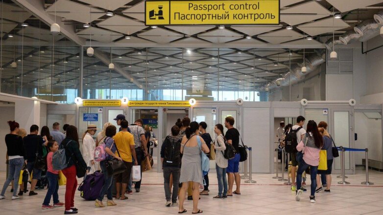 Россиянам назвали причины отказа в выезде за границу
