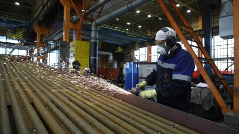 На «Уралэлектромеди» соорудили гигантский кессон для шахтной печи