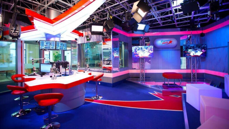 ЕМГ запустила новый формат рекламы в подкастах радиостанций