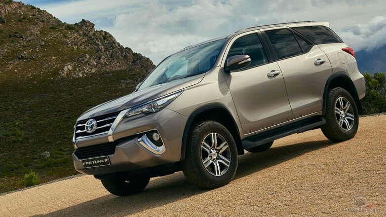 Toyota выпускает на российский рынок обновленный Fortuner