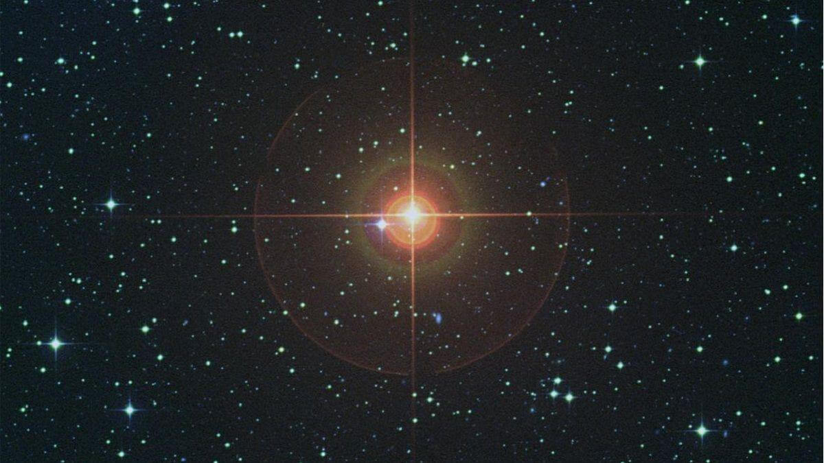 Астрономы зафиксировали необъяснимое исчезновение гигантской звезды