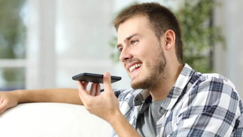 Выяснилось, как телефоны «подслушивают» за пользователями