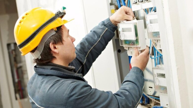 Россиян освободили от расходов на установку электросчетчиков