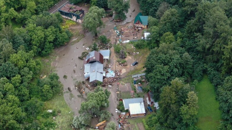 Власти Московской области помогут пострадавшим из-за прорыва дамбы в Рузе