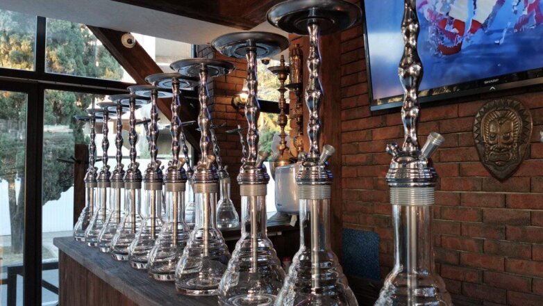 Владельцы кальянных ответили на идею закрыть их до конца года