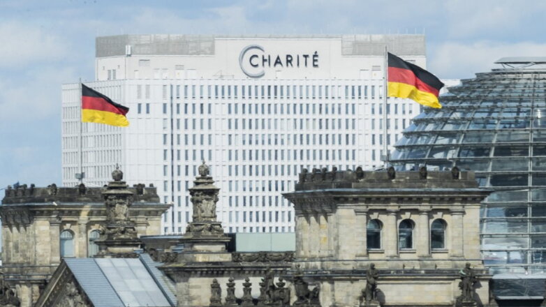 Врачи отключили Навального от аппарата ИВЛ