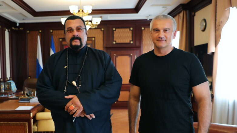 Стивен Сигал приехал в Крым