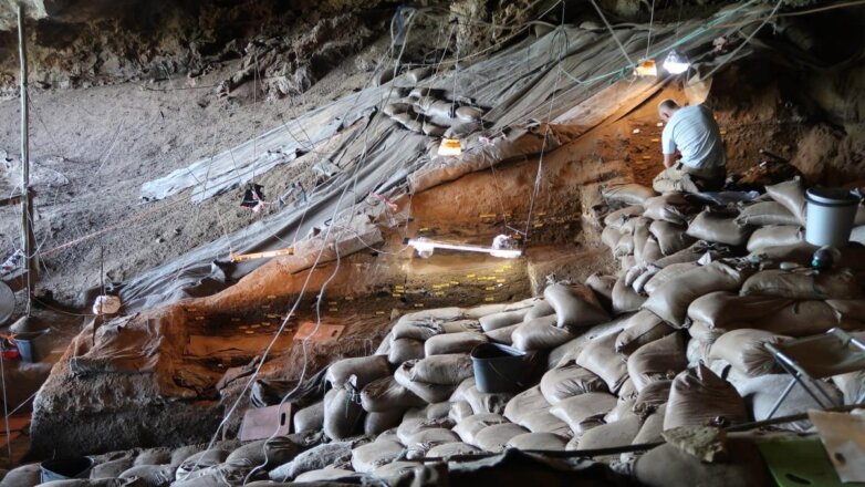 Ученые нашли самую древнюю в мире постель