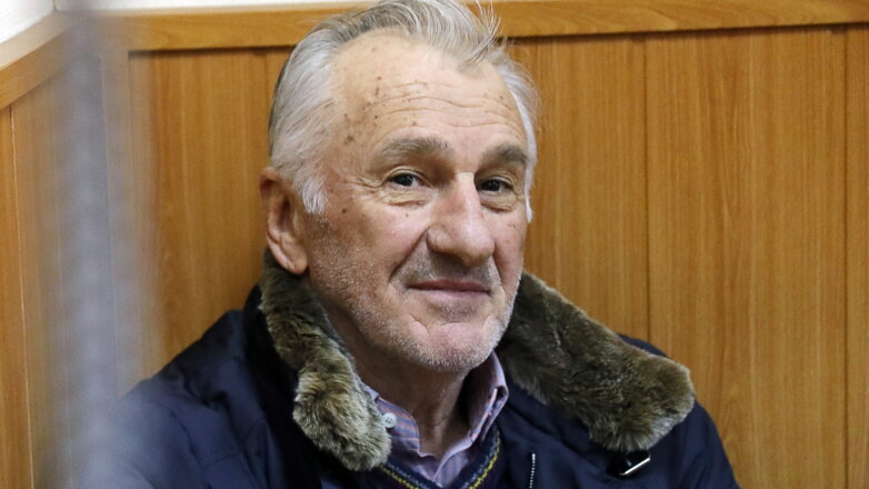 Экс-сенатора от КЧР обвинили в хищении 110 млн рублей