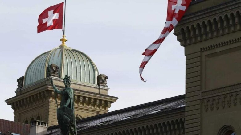 Швейцария ввела антироссийские санкции из-за строительства Крымского моста