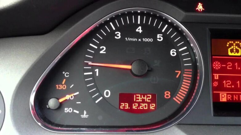 Водителей предупредили об опасности езды на низких оборотах двигателя