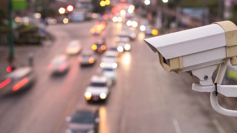 Водителям объяснили, с какого расстояния камеры фиксируют нарушения ПДД