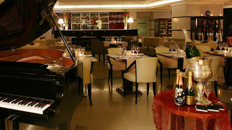 Депутат Госдумы назвал кафе и рестораны очагами распространения коронавируса