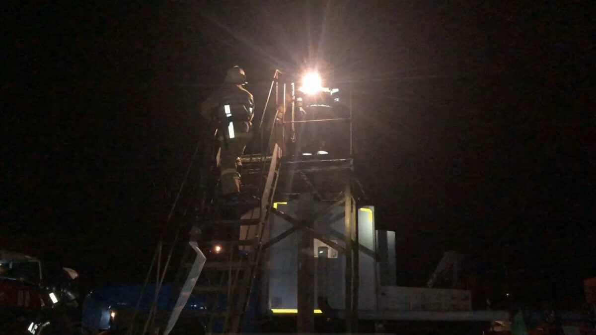 В Коми после пожара в шахте разыскивают двух горняков