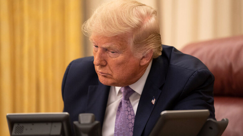 СМИ: Трамп начал собирать досье на выступивших против него однопартийцев