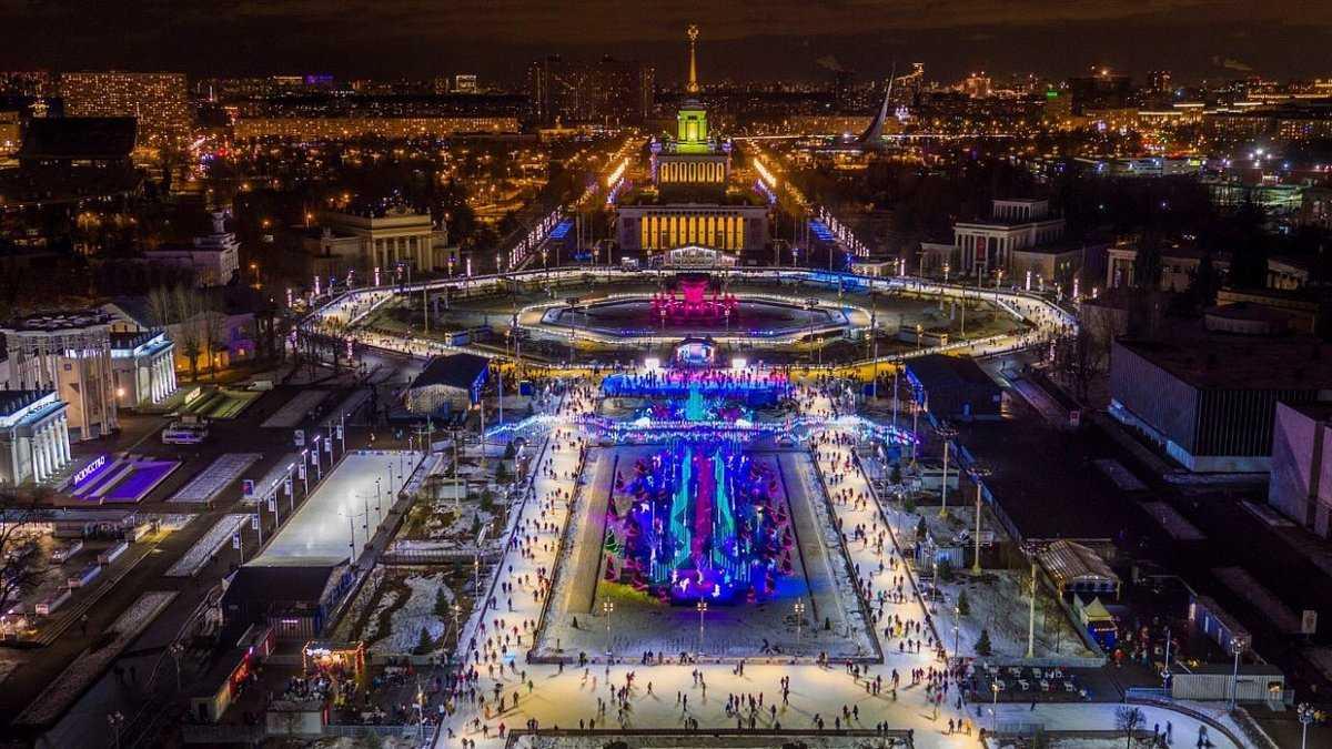 В Москве назвали дату открытия катка на ВДНХ