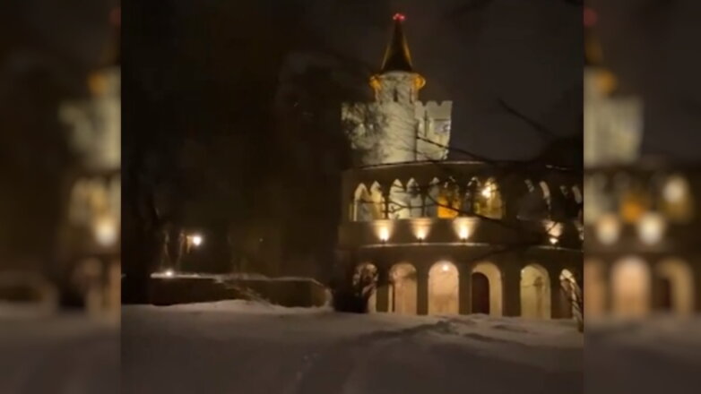 "Новогодний" дом Аллы Пугачевой и Максима Галкина показали в сети: видео