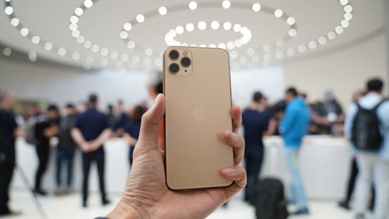 В России iPhone резко подешевел на 20 тыс. рублей