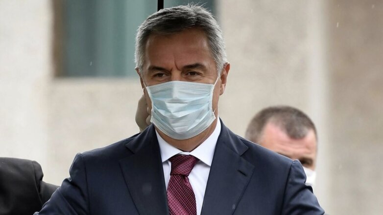 Президента Черногории госпитализировали с пневмонией