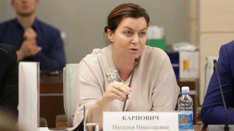 Раскрыты имена знаменитостей, отказавшихся от приемных детей